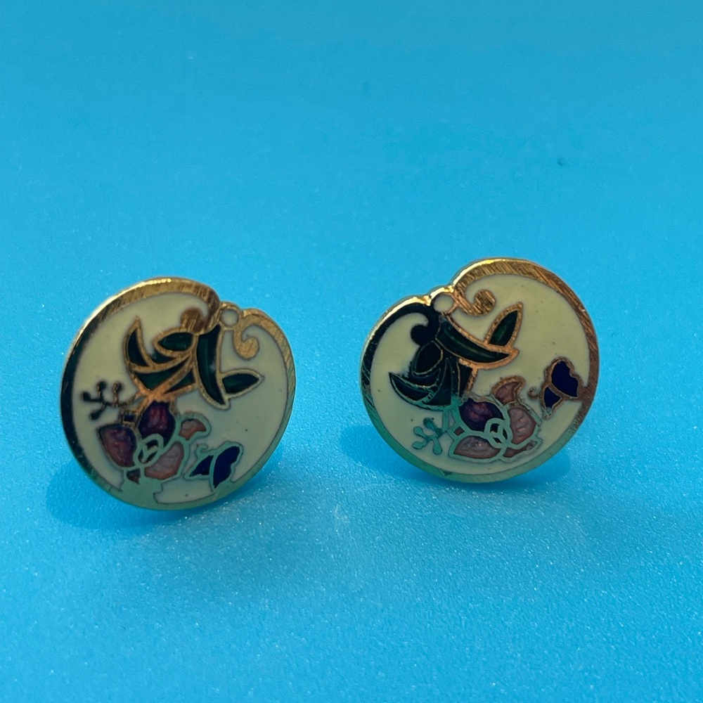 Elegant Gold and Black Floral Earrings